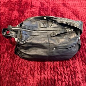 B. Makowsky Black Leather Shoulder Bag